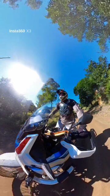 🏍️ Desafio em 2 Rodas! 🏍️

Mais uma jornada incrível sobre duas rodas! Hoje, a trilha me trouxe desafios que só aumentam a adrenalina e a paixão! 😍✨ Cada lamaçada é um passo a mais na construção da nossa história. 🌍💪🏽

🌟Reflexão do dia: A vida é cheia de desafios, e cada um deles é uma oportunidade de crescimento. Não tenha medo de se sujar e encarar o que vem pela frente! Afinal, as melhores memórias vêm dos momentos mais desafiadores. 🤘🏽🔥

✅ Dica: Sempre mantenha o foco no objetivo, mas lembre-se de aproveitar a jornada! 🦅🗺️

👉🏽E você, qual foi o seu maior desafio na estrada? Comente abaixo! Vamos compartilhar essas histórias! 💬

#desafioem2rodas #motociclismo #desafio #superação